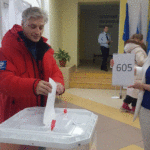 Участники экспедиции «Чистая Арктика — Восток — 77» голосуют на выборах